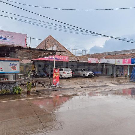 Seruni Guest House Near Alun Alun Lembang Mitra Reddoorz Exterior foto